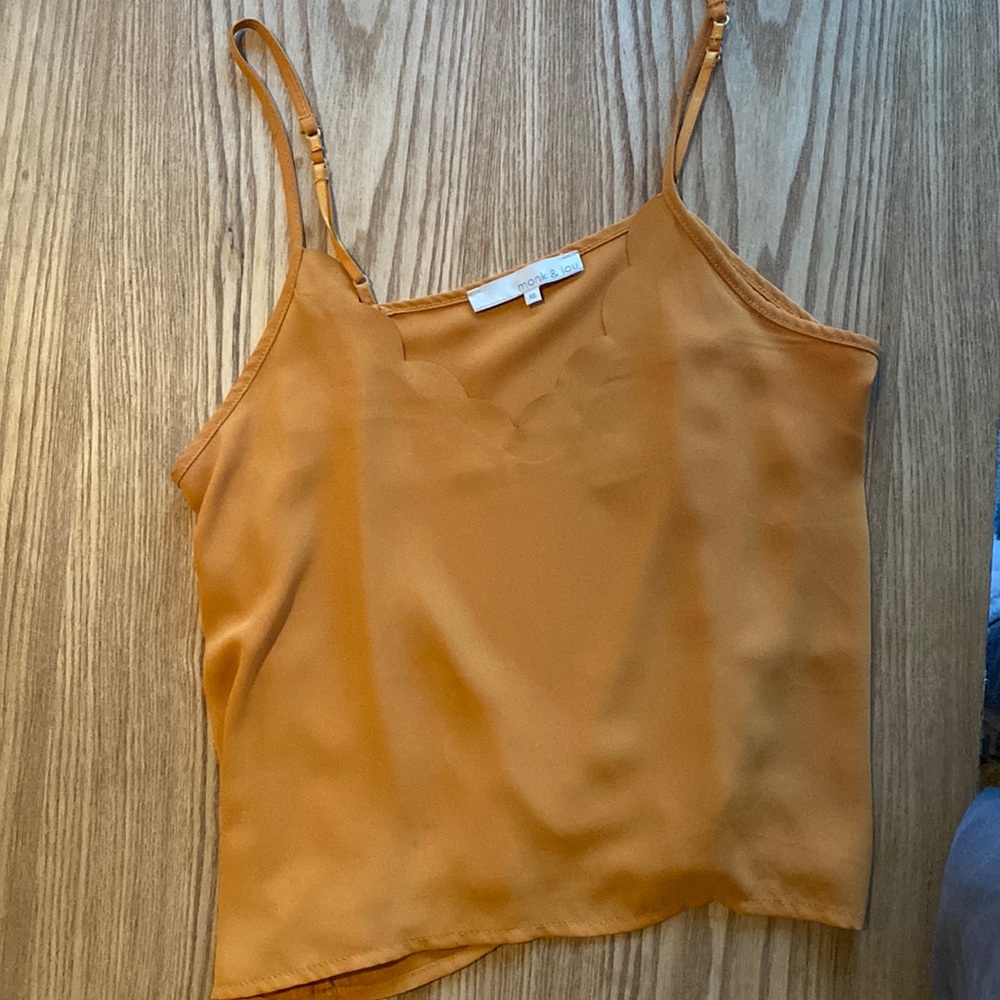 Cute yellow shirt